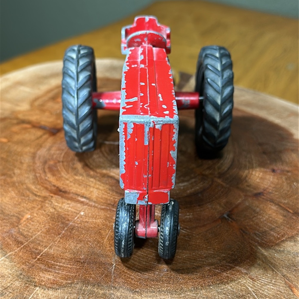 ERTL Vintage International Harvester 656 - Picture 3 of 13